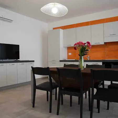Albachiara Aparthotel