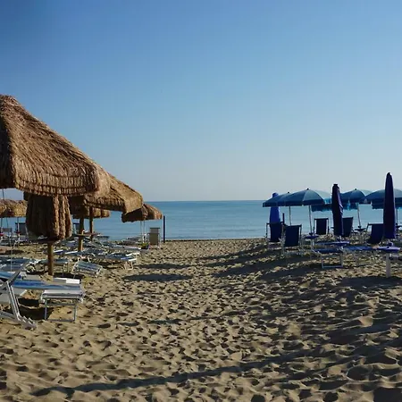 Ξενοδοχείο με διαμερίσματα Albachiara