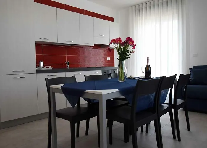 Albachiara מלון דירות 4*