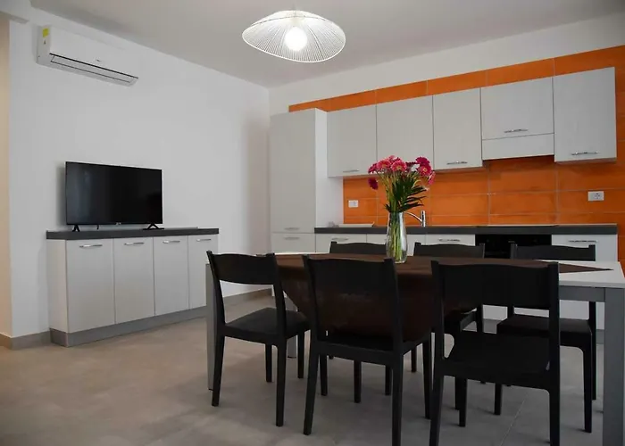 Albachiara מלון דירות